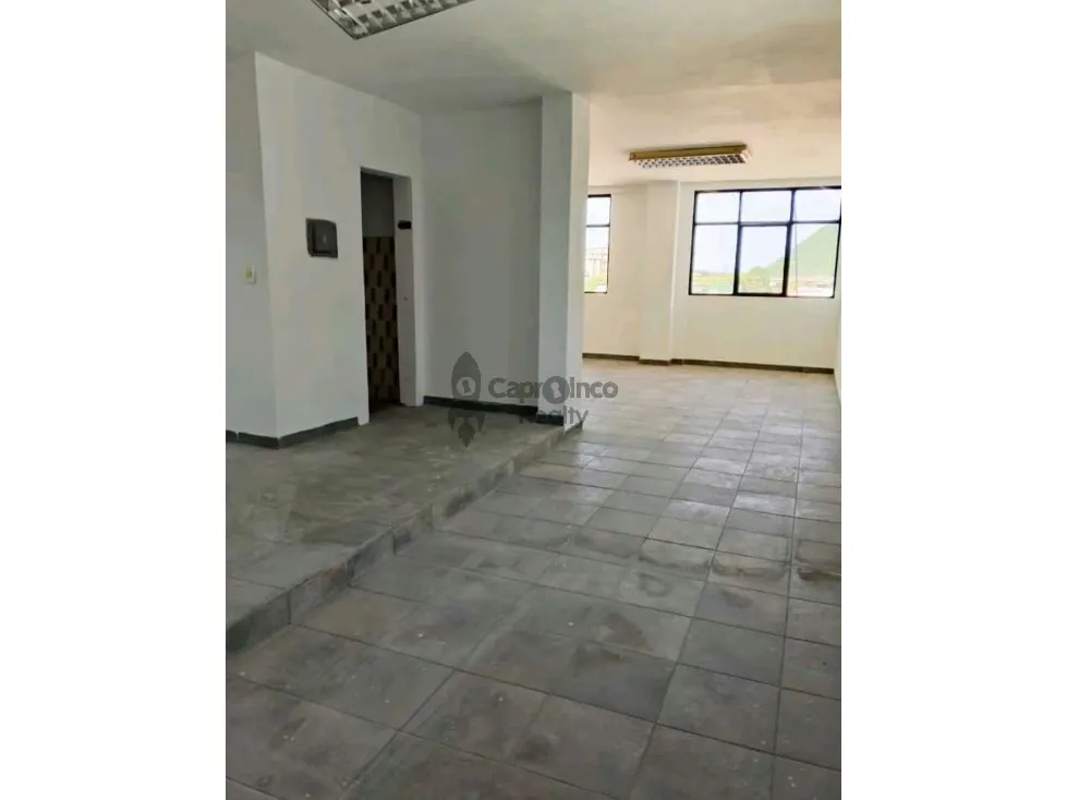 Se vende Edificio Comercial en Puerto Cabello, centro Av.juan J.Flores - 29