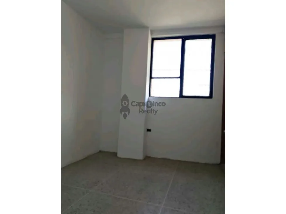 Se vende Edificio Comercial en Puerto Cabello, centro Av.juan J.Flores - 4