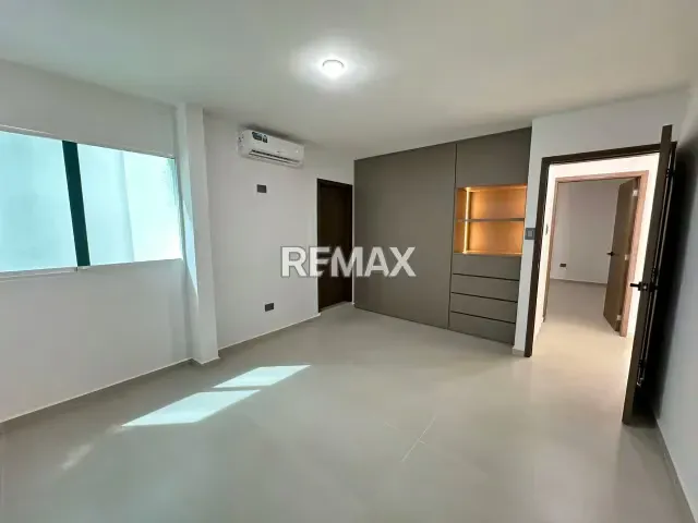 Casa Moderna a Estrenar – Urb. Villa Franca - 2