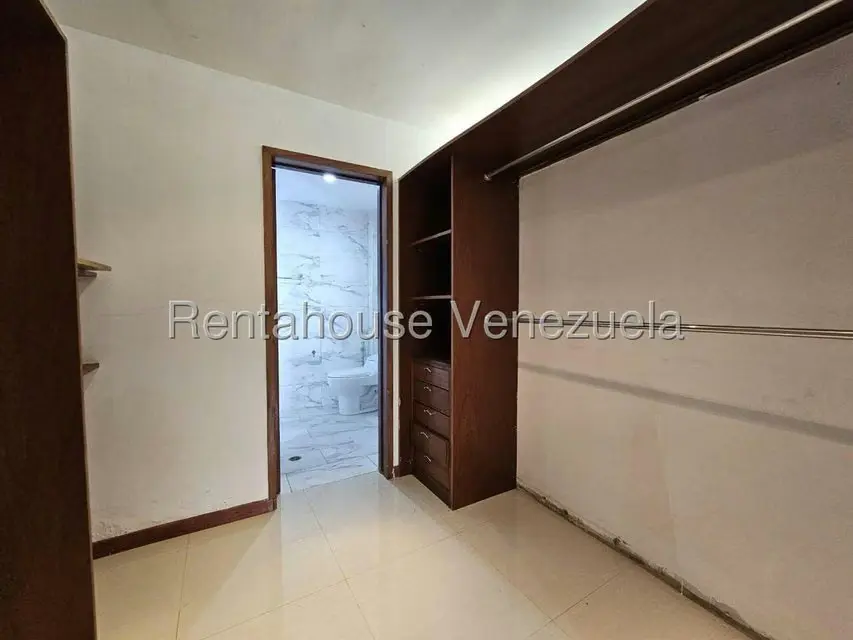 Townhouse (1 Nivel) en Venta en El Hatillo, Distrito Metropolitano - 80
