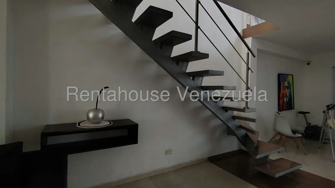 Casa (Duplex) en Alquiler en Prados del Golf, Lara - 17