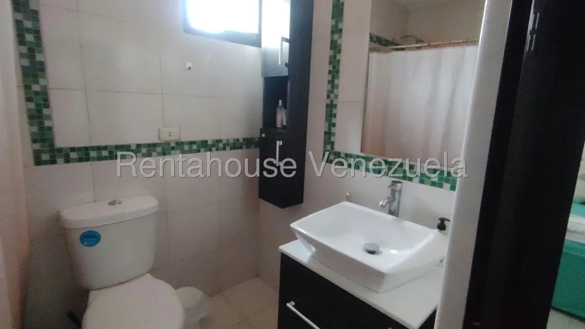 Casa (Duplex) en Alquiler en Prados del Golf, Lara - 22