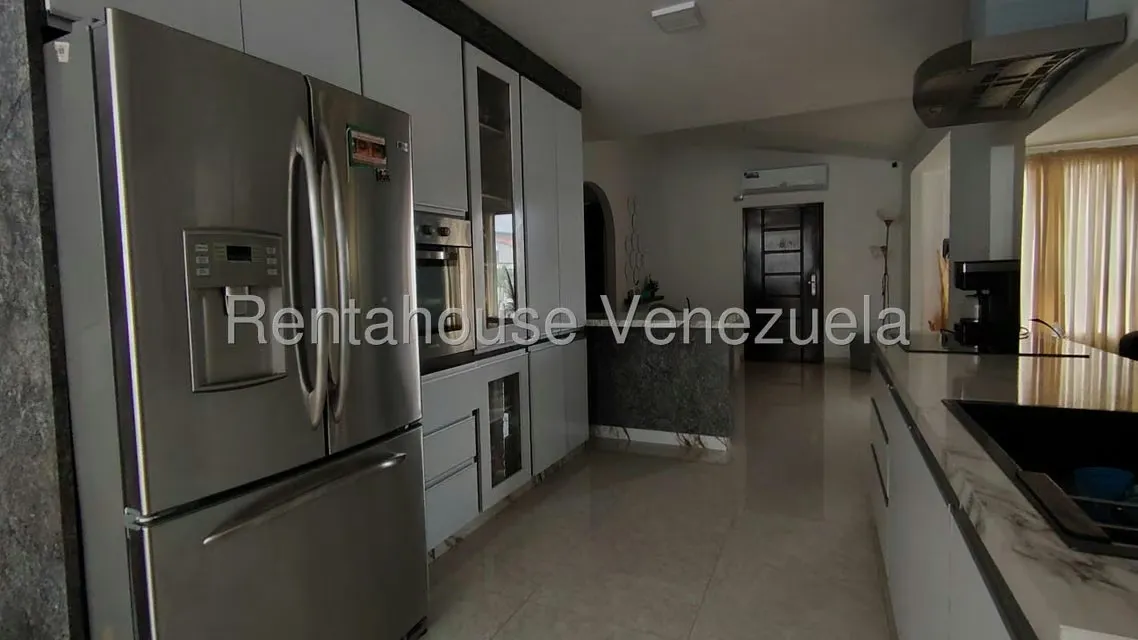 Casa (Duplex) en Alquiler en Prados del Golf, Lara - 7
