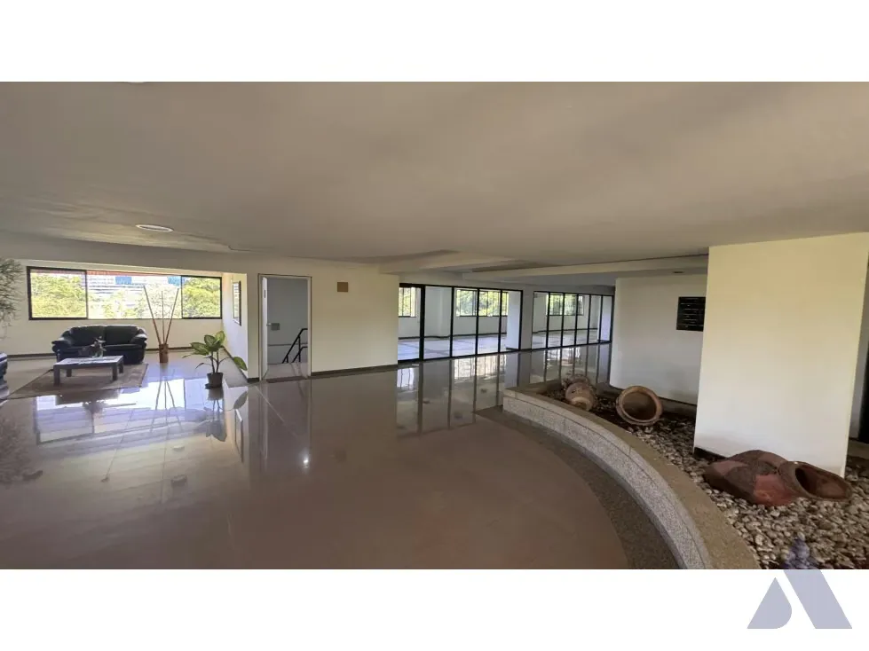 Se vende apartamento 152m2 Urb. Miranda 7094 - 2