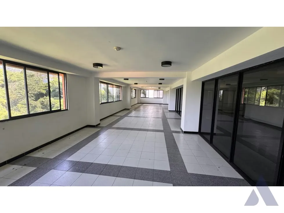 Se vende apartamento 152m2 Urb. Miranda 7094 - 20
