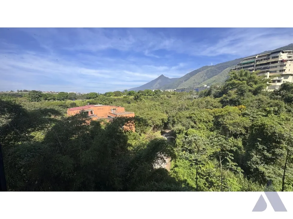 Se vende apartamento 152m2 Urb. Miranda 7094 - 7