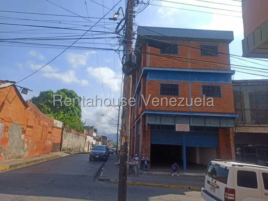 Comercial (Edificio) en Alquiler en Santa Teresa del Tuy, Miranda - 12