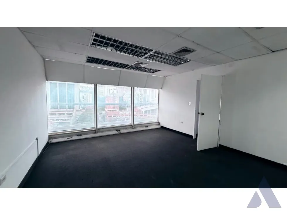 Alquilo oficina 120m2 Torre Molvinet El Recreo 0670 - 13