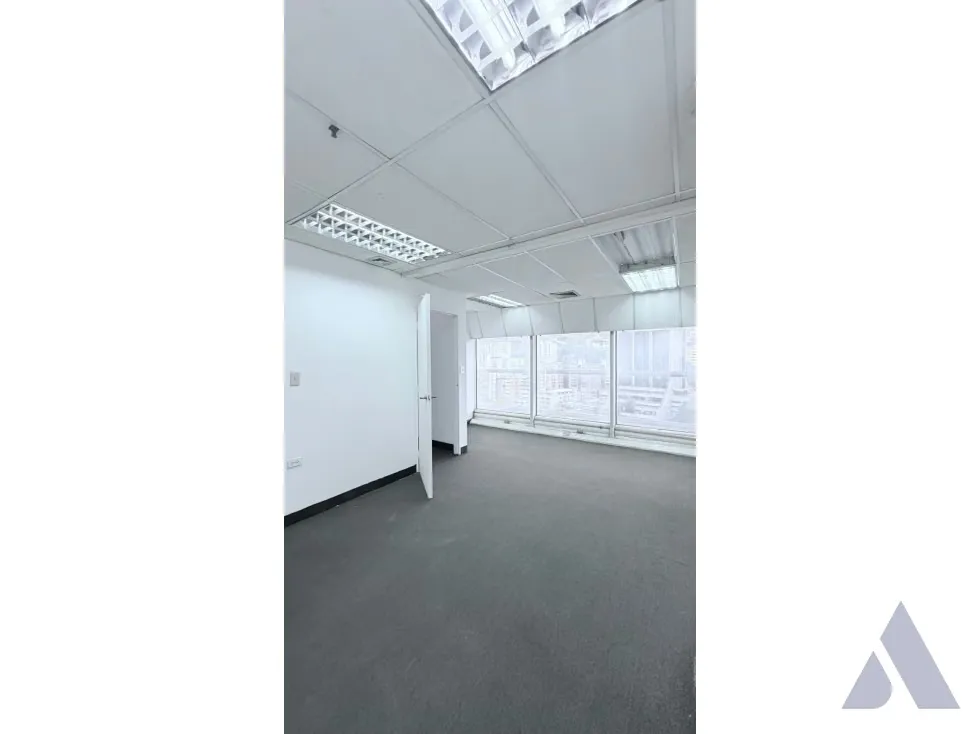 Alquilo oficina 120m2 Torre Molvinet El Recreo 0670 - 19