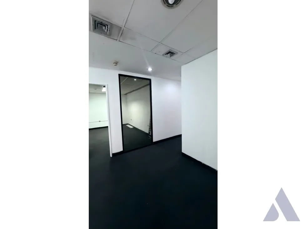 Alquilo oficina 120m2 Torre Molvinet El Recreo 0670 - 10