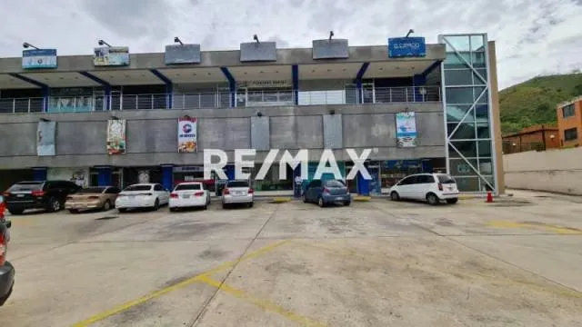 VENTA DE EXCELENTE LOCAL EN SAN DIEGO C.C PLAZA ESMERALDA NIVEL PLANTA BAJA - 2
