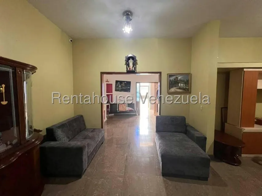 Casa (Multipes Niveles) en Venta en Centro, Lara - 12
