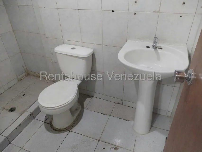 Galpon - Deposito en Alquiler en Puente Hierro, Distrito Metropolitano - 11