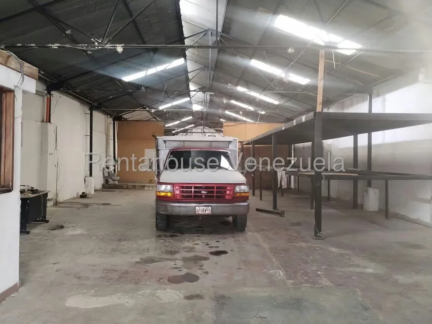Galpon - Deposito en Alquiler en Puente Hierro, Distrito Metropolitano - 3
