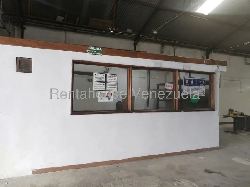 Galpon - Deposito en Alquiler en Puente Hierro, Distrito Metropolitano - 6