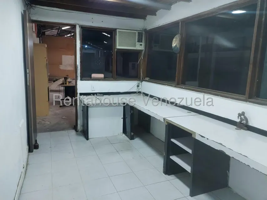 Galpon - Deposito en Alquiler en Puente Hierro, Distrito Metropolitano - 10