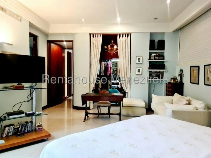 Apartamento (Planta Baja) en Venta en Altamira, Distrito Metropolitano - 26