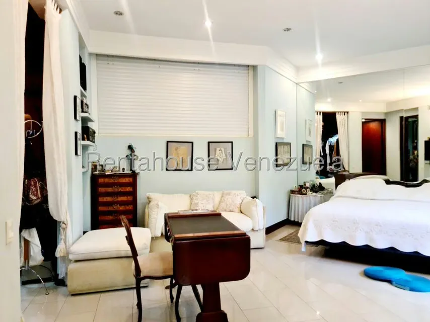 Apartamento (Planta Baja) en Venta en Altamira, Distrito Metropolitano - 27