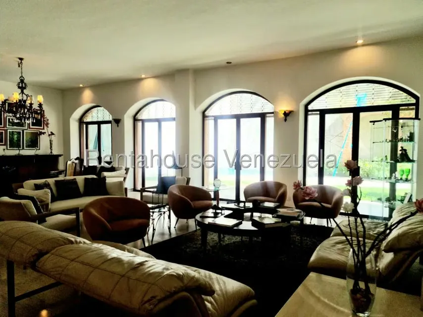 Apartamento (Planta Baja) en Venta en Altamira, Distrito Metropolitano - 4