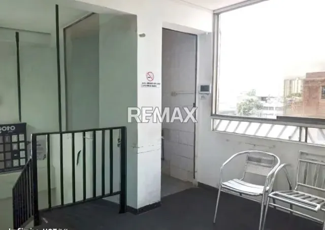 LOCAL COMERCIAL - 38 MTS - MONTECRISTO - 11