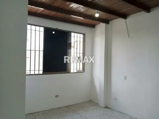 LOCAL COMERCIAL - 38 MTS - MONTECRISTO - 7