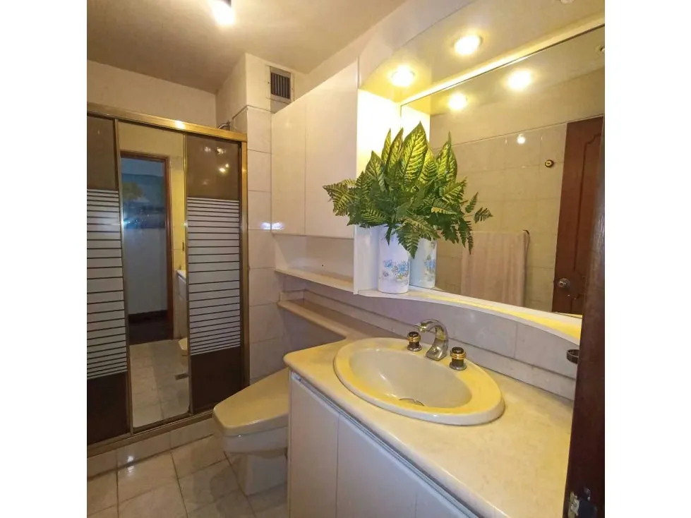 Vendo apartamento 150m2 Urb. Miranda 0669 - 25