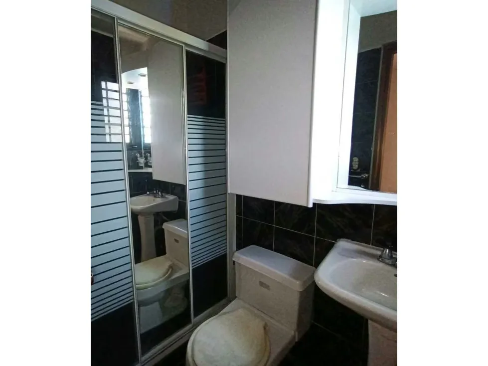Vendo apartamento 150m2 Urb. Miranda 0669 - 31