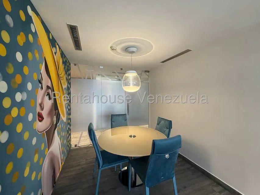 Oficina en Alquiler en El Rosal, Distrito Metropolitano - 17