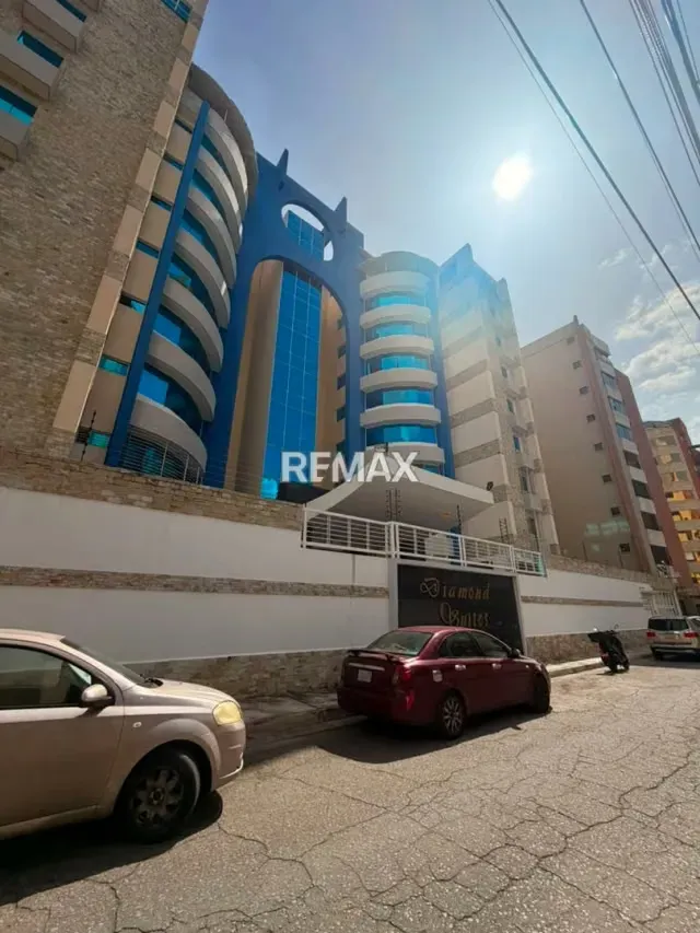 PENTHOUSE EN VENTA URB. LA SOLEDAD