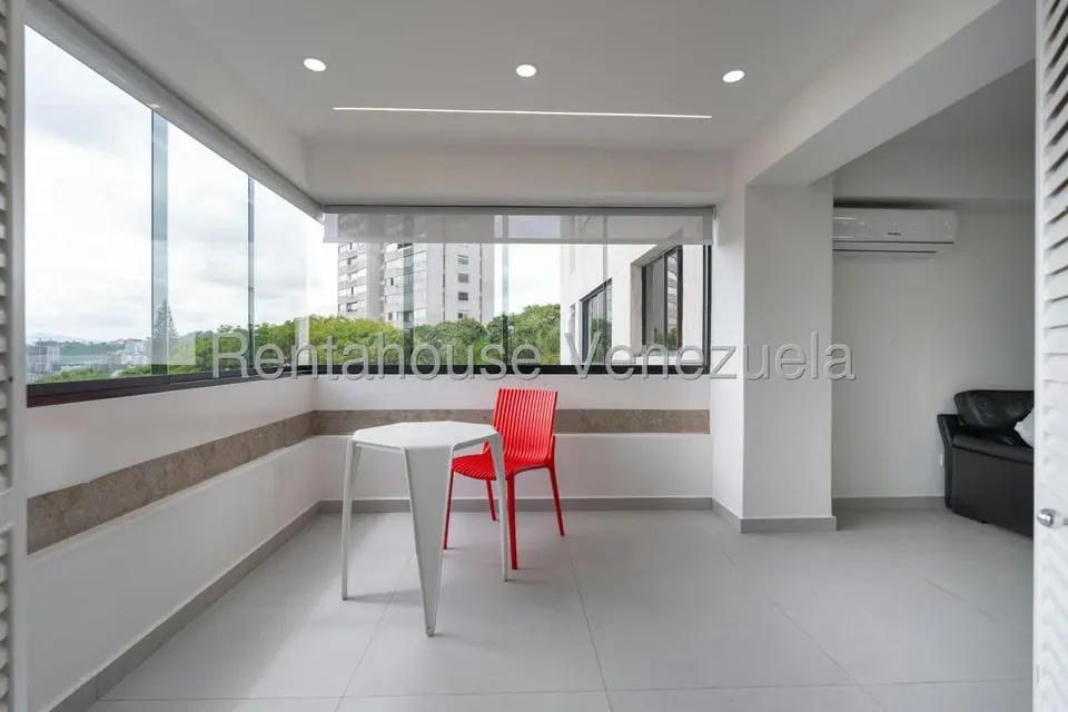 Apartamento (1 Nivel) en Venta en Colinas de Bello Monte, Distrito Metropolitano - 21