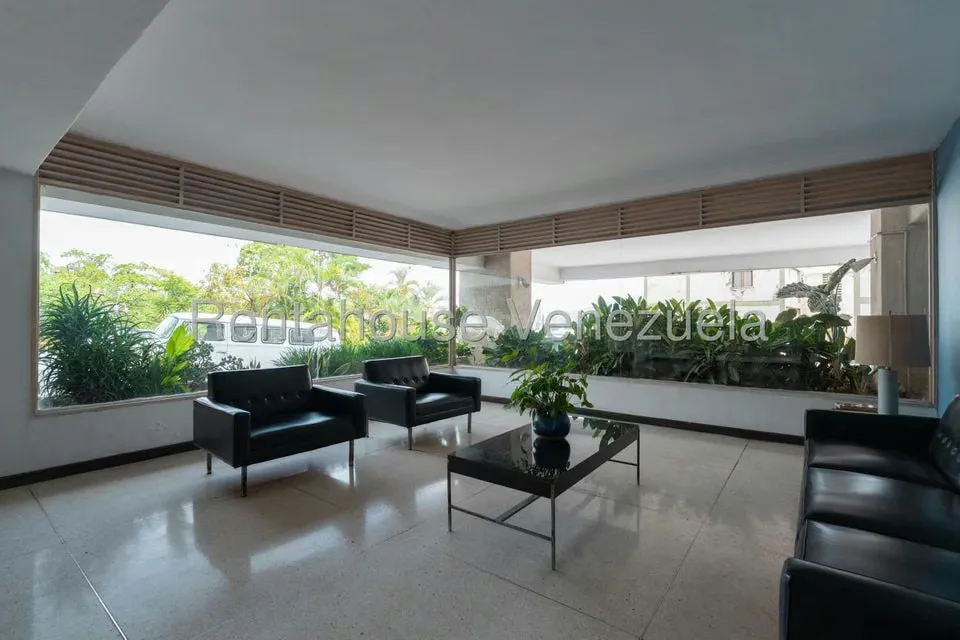 Apartamento (1 Nivel) en Venta en Colinas de Bello Monte, Distrito Metropolitano - 3