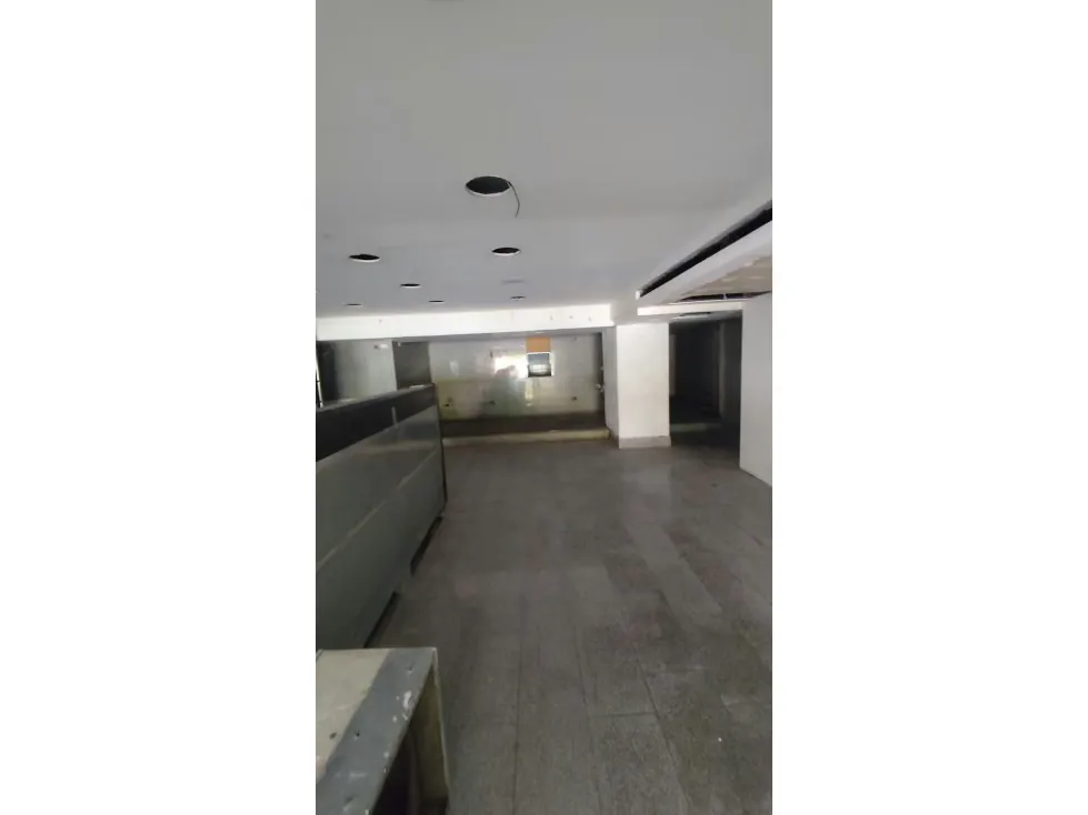Local en alquiler 210m², Altamira - 6