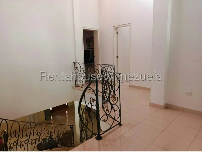 Casa (1 Nivel) en Venta en Colinas de Bello Monte, Distrito Metropolitano - 33