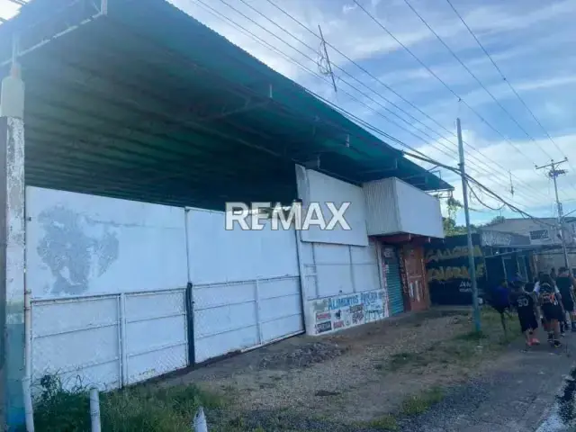 Se Vende Galpon - Via Paramaconi
