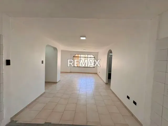 Venta de apartamento actualizado en excelente ubicación - 2