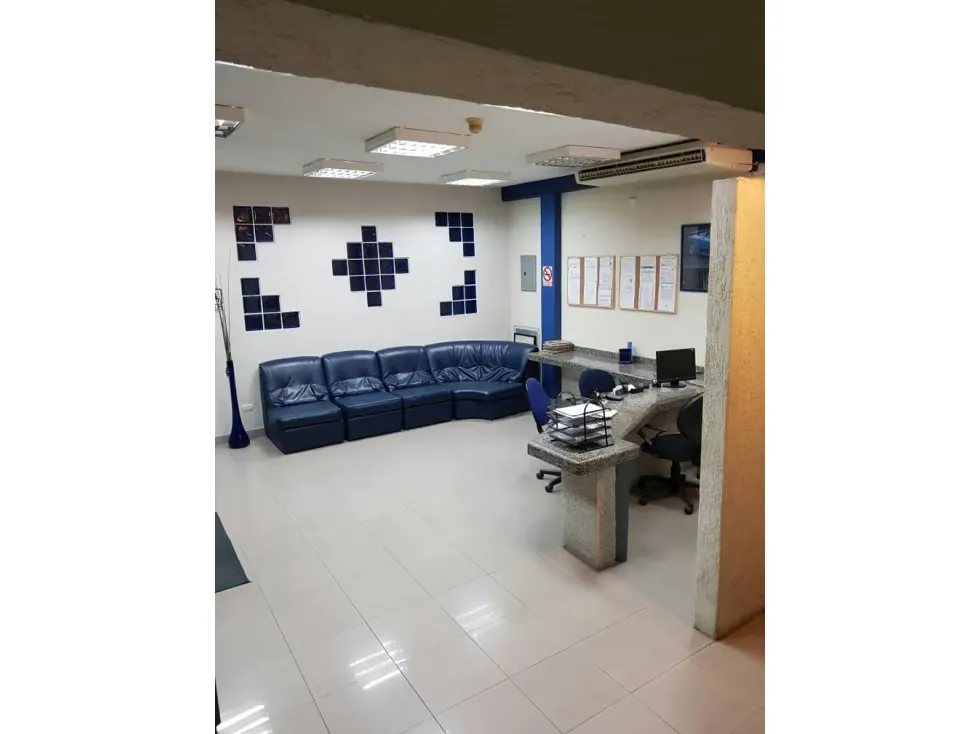 Vendo galpón 1800m2 Boleíta 0560 - 11
