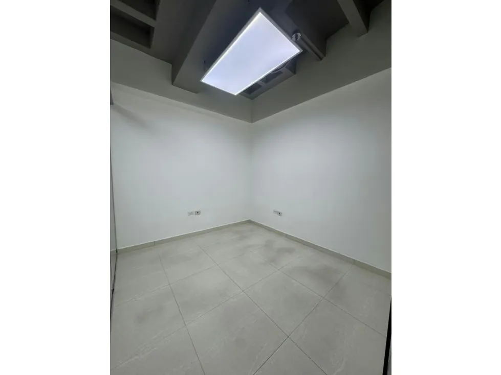 OFICINA - LAS MERCEDES - 56 Mts2 - 2
