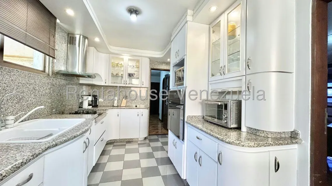 Apartamento (1 Nivel) en Venta en Lomas del Avila, Distrito Metropolitano - 13