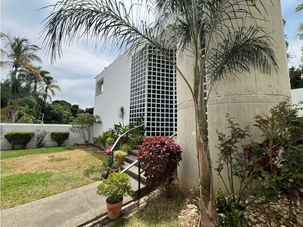 Se vende casa 1000m² 3h+1s/3b+1s/10e Country Club