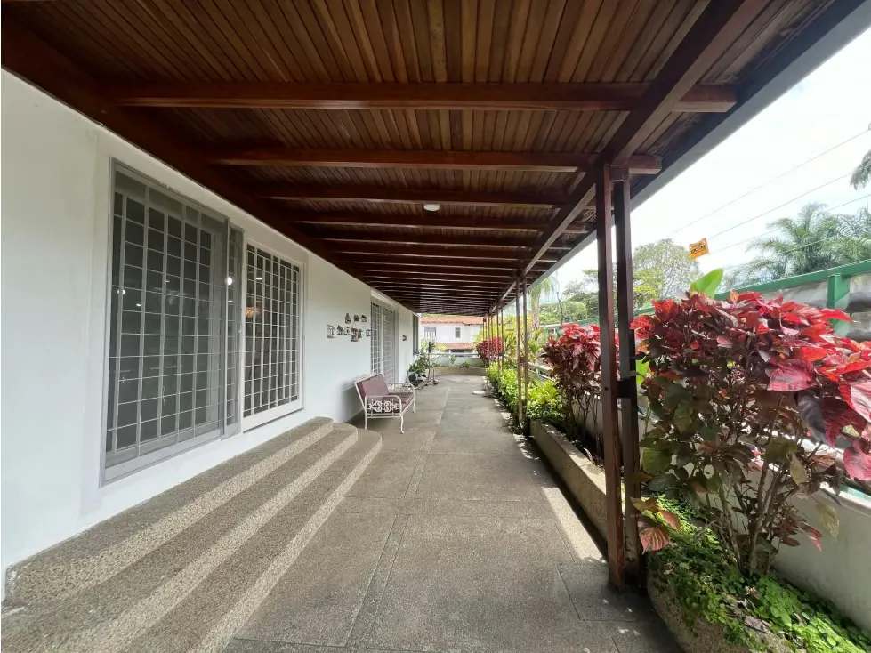 Se vende casa 1000m² 3h+1s/3b+1s/10e Country Club - 4
