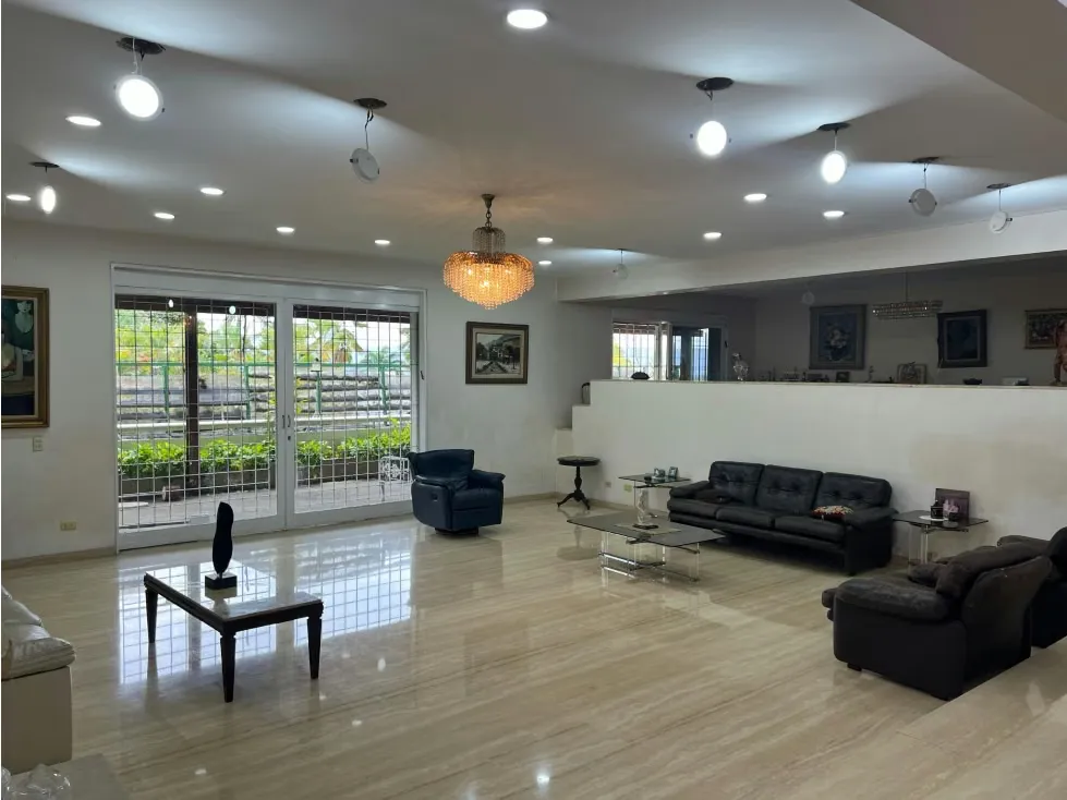 Se vende casa 1000m² 3h+1s/3b+1s/10e Country Club - 6