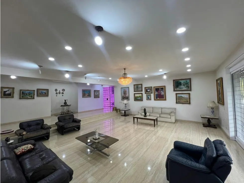 Se vende casa 1000m² 3h+1s/3b+1s/10e Country Club - 8