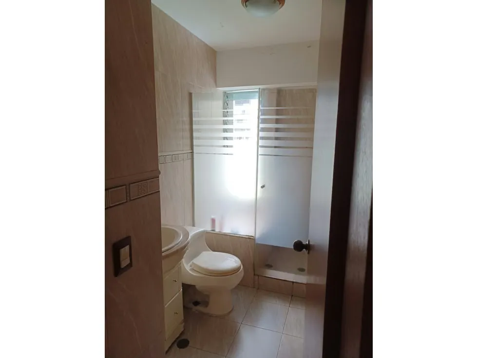 VENTA APTO 126m2 4H/3B/2E, MALETERO URB El Cigarral 3152 - 7