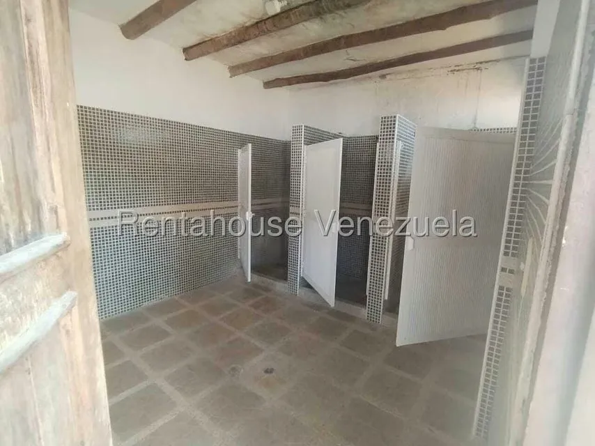 Comercial (Posada) en Venta en Playa Sur, Falcon - 116