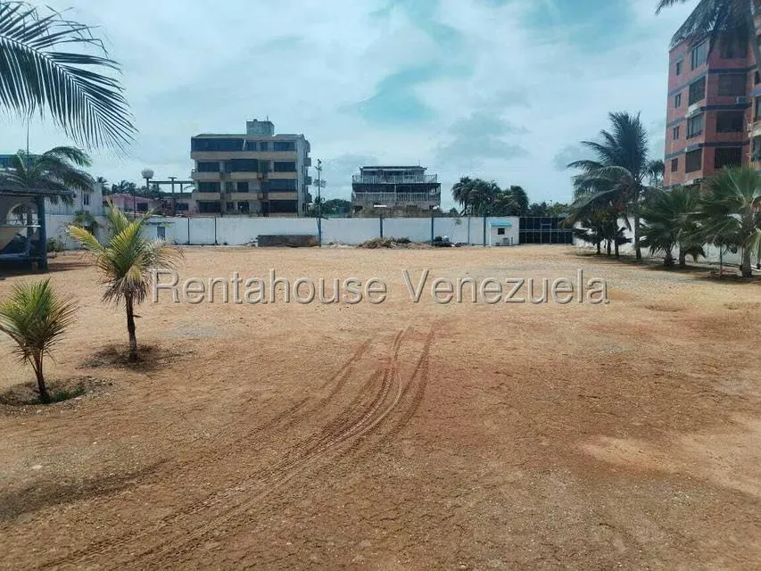 Comercial (Posada) en Venta en Playa Sur, Falcon - 50