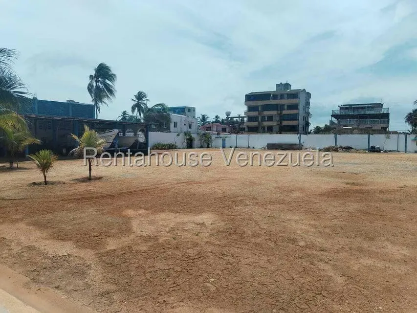 Comercial (Posada) en Venta en Playa Sur, Falcon - 52