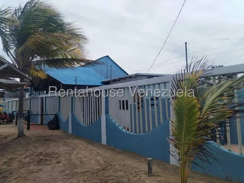 Comercial (Posada) en Venta en Playa Sur, Falcon - 93