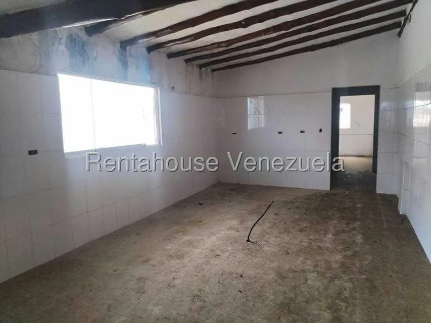 Comercial (Posada) en Venta en Playa Sur, Falcon - 95