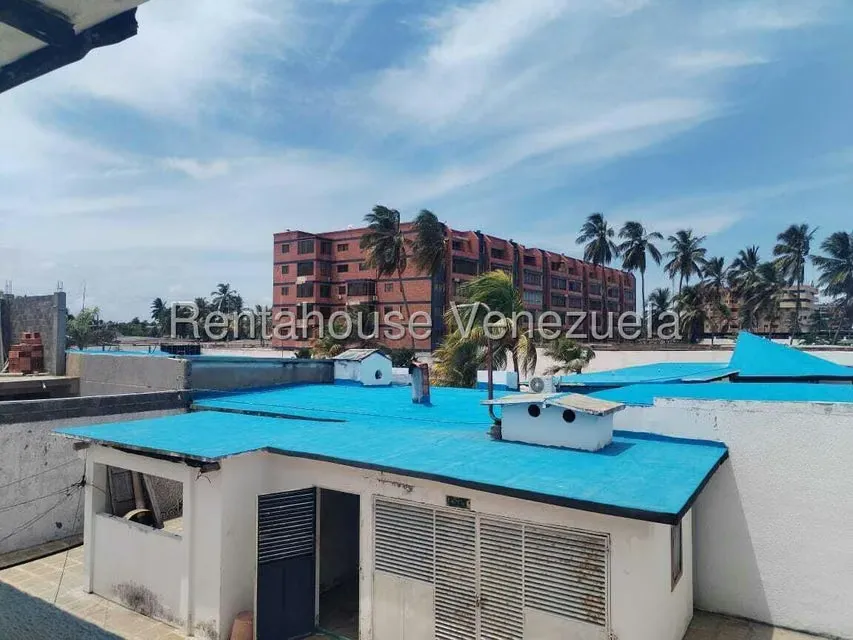 Comercial (Posada) en Venta en Playa Sur, Falcon - 96