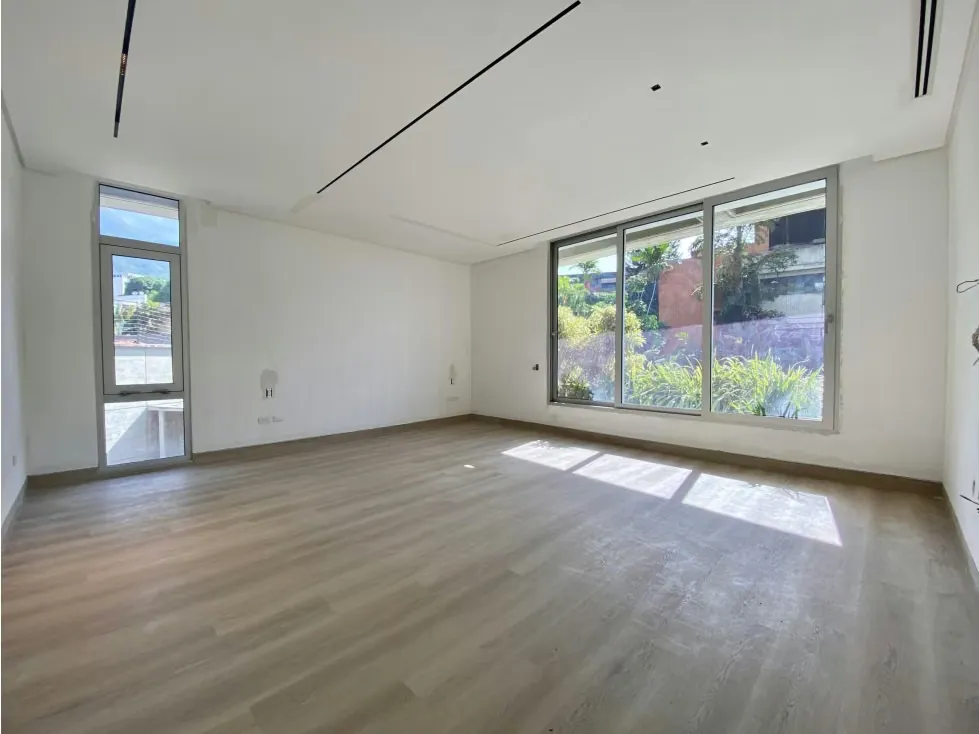 Se Vende PB 709m² 3h+2s/6b+2s/5e Altamira - 23